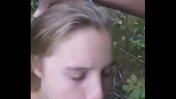 Vídeo pornô com novinhas