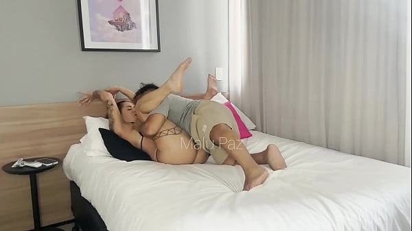 Bucet aberta pro anão pauzudo socar gostoso
